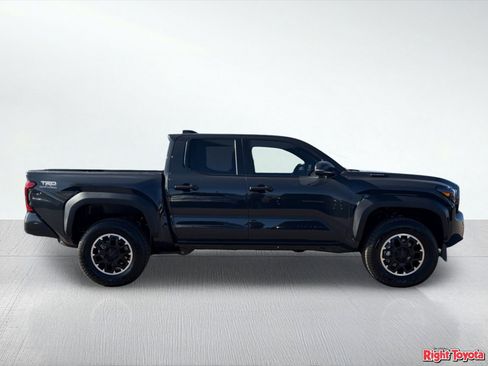 New 2026 Toyota Tacoma TRD Off-Road AWD/4WD image 8