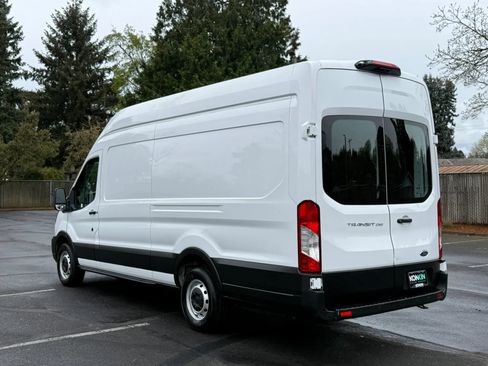Used 2023 Ford Transit 250 148 High Roof Extended w/ Load Area Protection Package RWD image 3