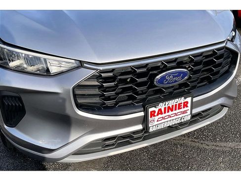 Used 2024 Ford Escape ST-Line image 30