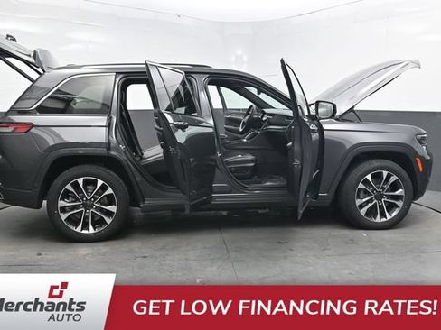 Used 2023 Jeep Grand Cherokee Overland AWD/4WD image 51