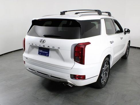 Used 2022 Hyundai Palisade Calligraphy image 17