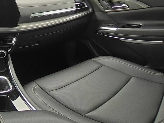 Used 2025 Chevrolet Traverse LT AWD/4WD image 34