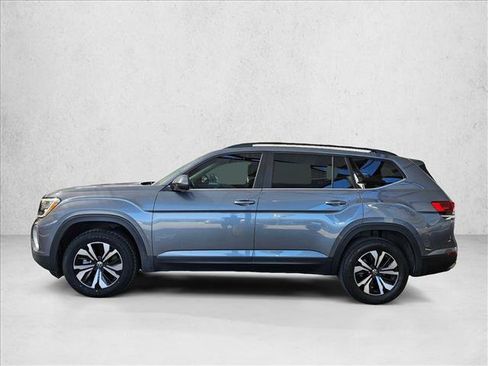 Used 2024 Volkswagen Atlas SE FWD image 9