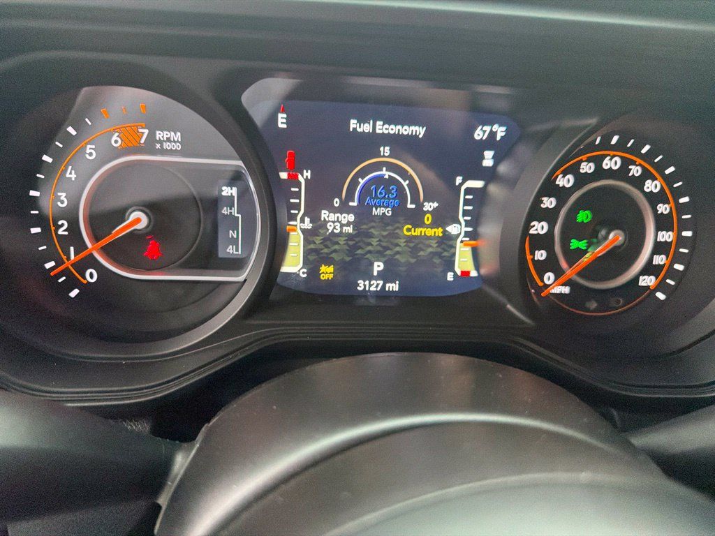 Used 2026 Jeep Wrangler Unlimited Rubicon AWD/4WD image 6