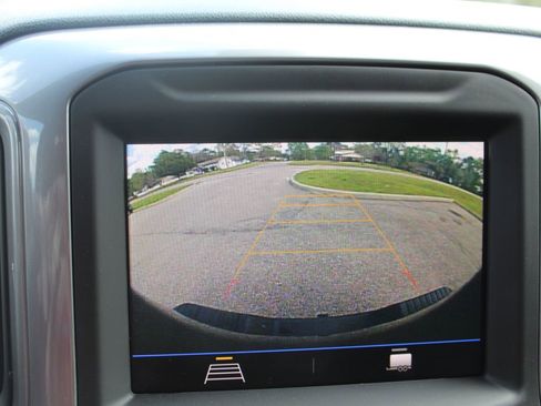 Used 2022 Chevrolet Silverado 1500 Custom Trail Boss AWD/4WD image 6