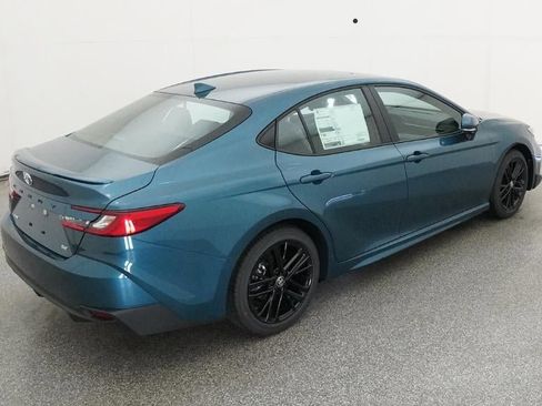 New 2026 Toyota Camry SE image 9