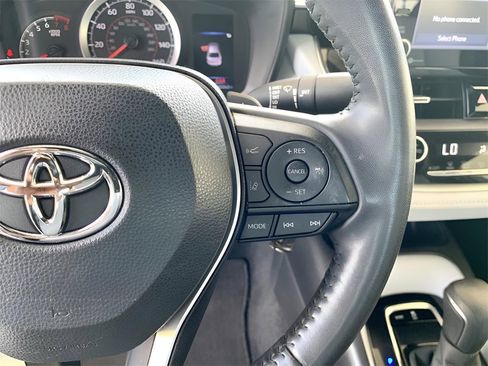 Used 2022 Toyota Corolla SE image 29