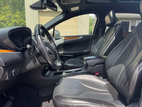 Used 2019 Lincoln MKC Reserve w/ MKC Climate Package AWD/4WD image 21