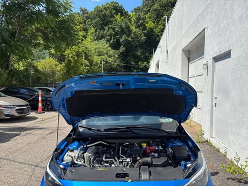 Used 2025 Nissan Sentra SV FWD image 31