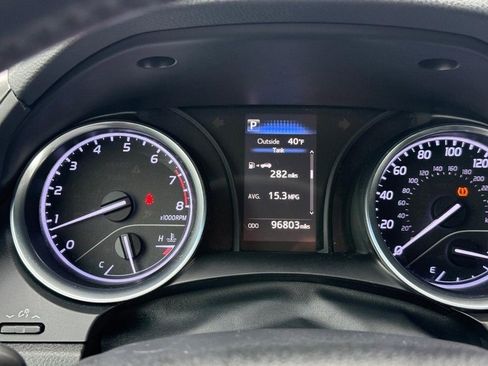 Used 2018 Toyota Camry SE image 22