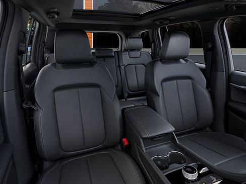 New 2026 Jeep Grand Cherokee Limited AWD/4WD image 16