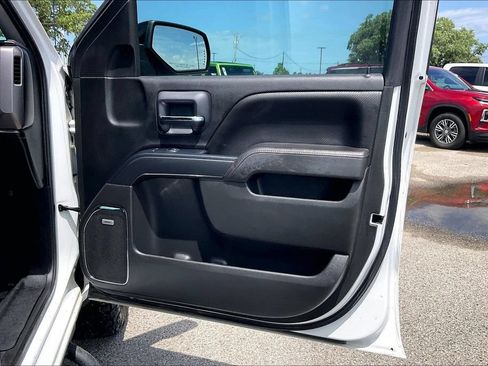 Used 2017 GMC Sierra 1500 SLT w/ All Terrain X Package AWD/4WD image 29