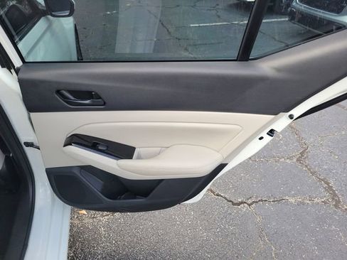 Used 2023 Nissan Altima 2.5 SV FWD image 30