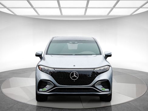 Used 2023 Mercedes-Benz EQS 580 4MATIC SUV image 6