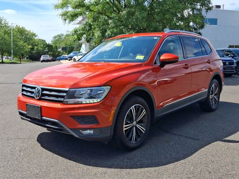 Used 2019 Volkswagen Tiguan SEL AWD/4WD image 3