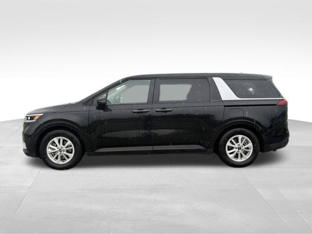 Used 2022 Kia Carnival LX FWD image 6