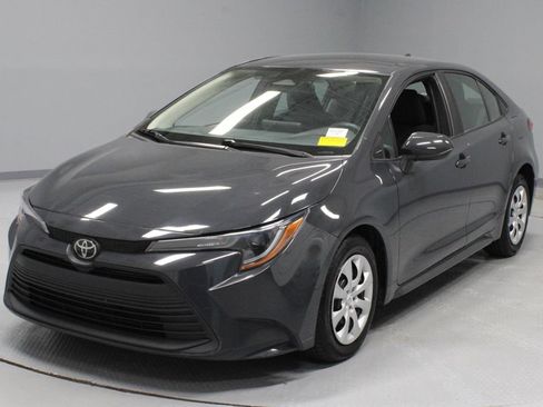 Used 2024 Toyota Corolla LE FWD image 7