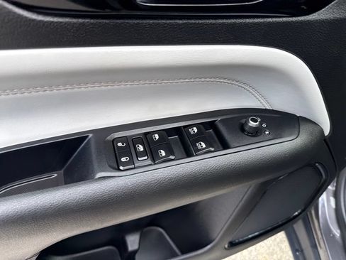 Certified 2024 Jeep Compass Limited AWD/4WD image 18