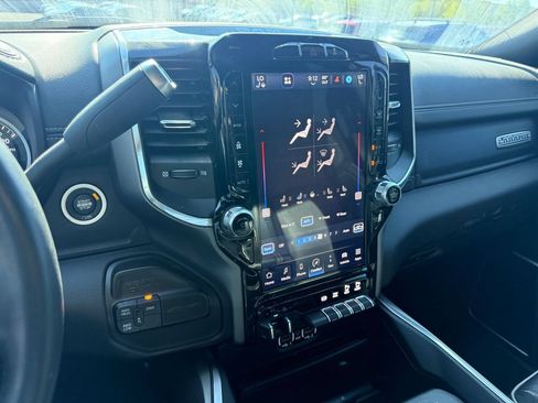 Used 2022 RAM 2500 Laramie w/ Night Edition AWD/4WD image 21
