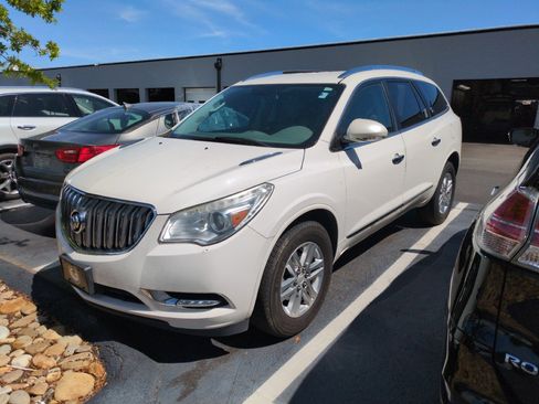Used 2015 Buick Enclave Convenience FWD image 2