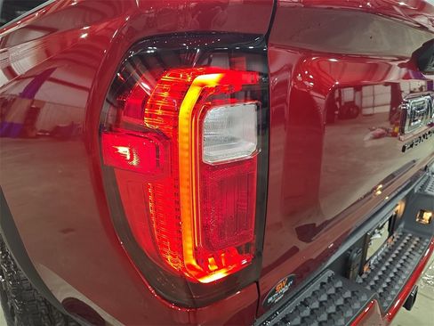 New 2026 GMC Canyon Elevation w/ Convenience Package image 33