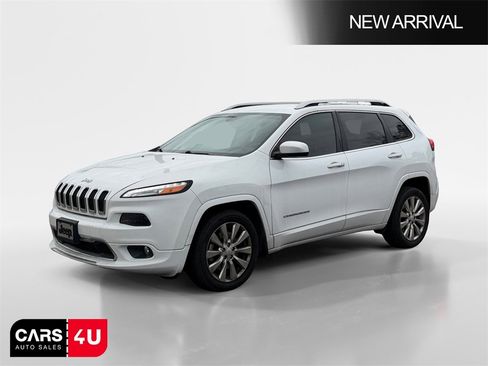 Used 2018 Jeep Cherokee Overland image 3