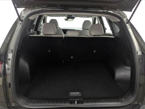 Used 2025 Hyundai Tucson SE FWD image 18