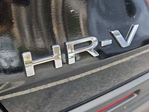 Used 2025 Honda HR-V Sport image 39