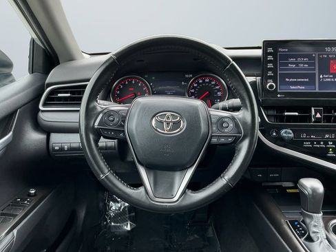Used 2023 Toyota Camry XSE FWD image 13