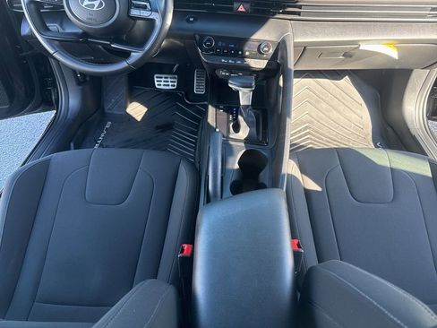 Used 2025 Hyundai Elantra Sport image 29