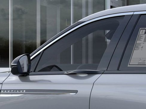 Used 2026 Lincoln Nautilus Premier image 20