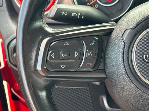 Used 2019 Jeep Wrangler Unlimited Sport S AWD/4WD image 24