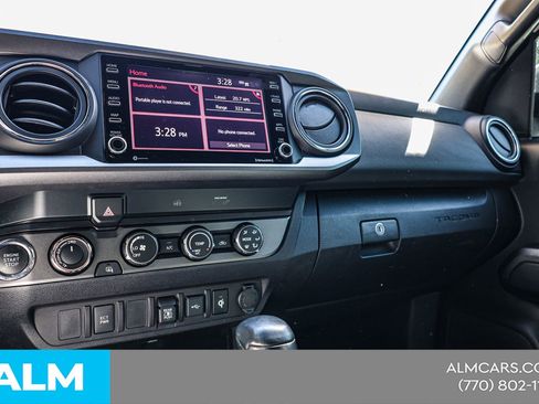 Used 2020 Toyota Tacoma TRD Sport AWD/4WD image 31