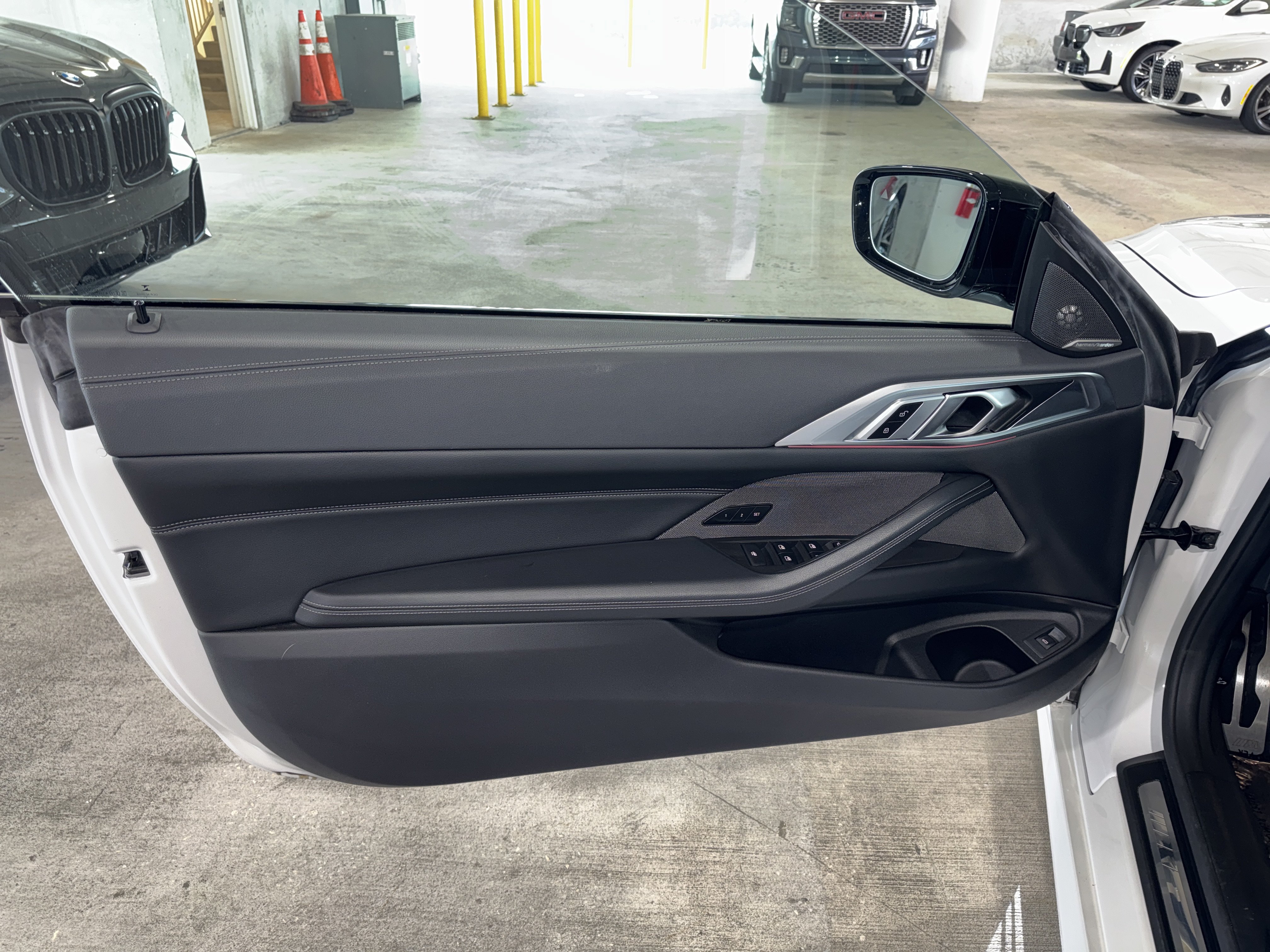 Used 2023 BMW M440i Convertible w/ Premium Package RWD image 16