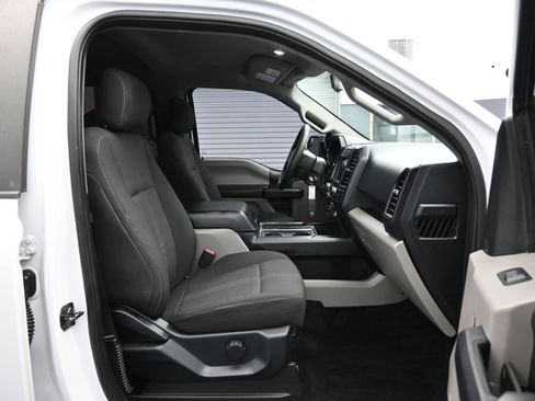 Used 2017 Ford F150 XL w/ Equipment Group 101A Mid RWD image 13