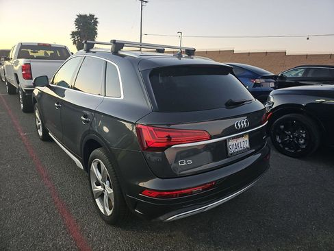 Used 2021 Audi Q5 Premium Plus w/ Premium Plus Package image 4