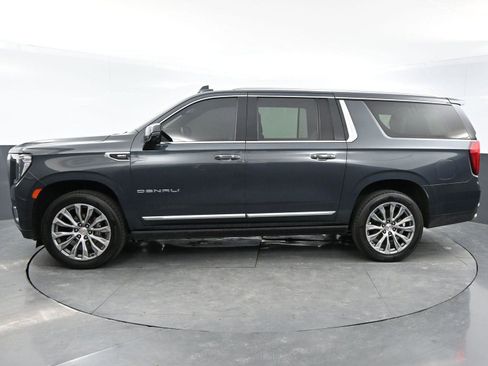 Used 2021 GMC Yukon XL Denali w/ Denali Premium Package AWD/4WD image 4