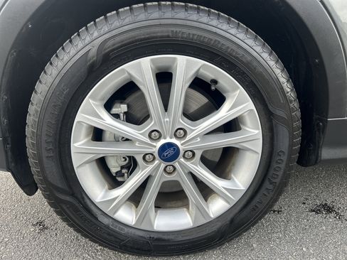 Used 2019 Ford Escape SEL AWD/4WD image 14