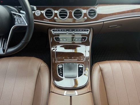 Used 2022 Mercedes-Benz E 350 4MATIC image 23