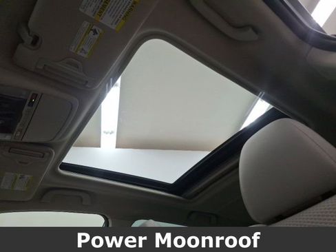 Used 2023 Subaru Forester Premium image 25