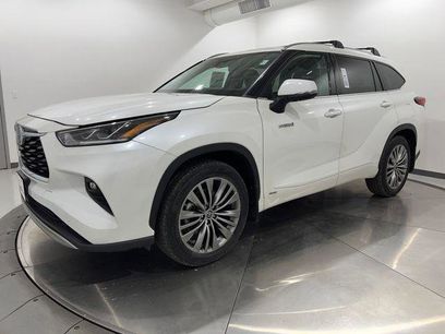 Certified 2021 Toyota Highlander Platinum