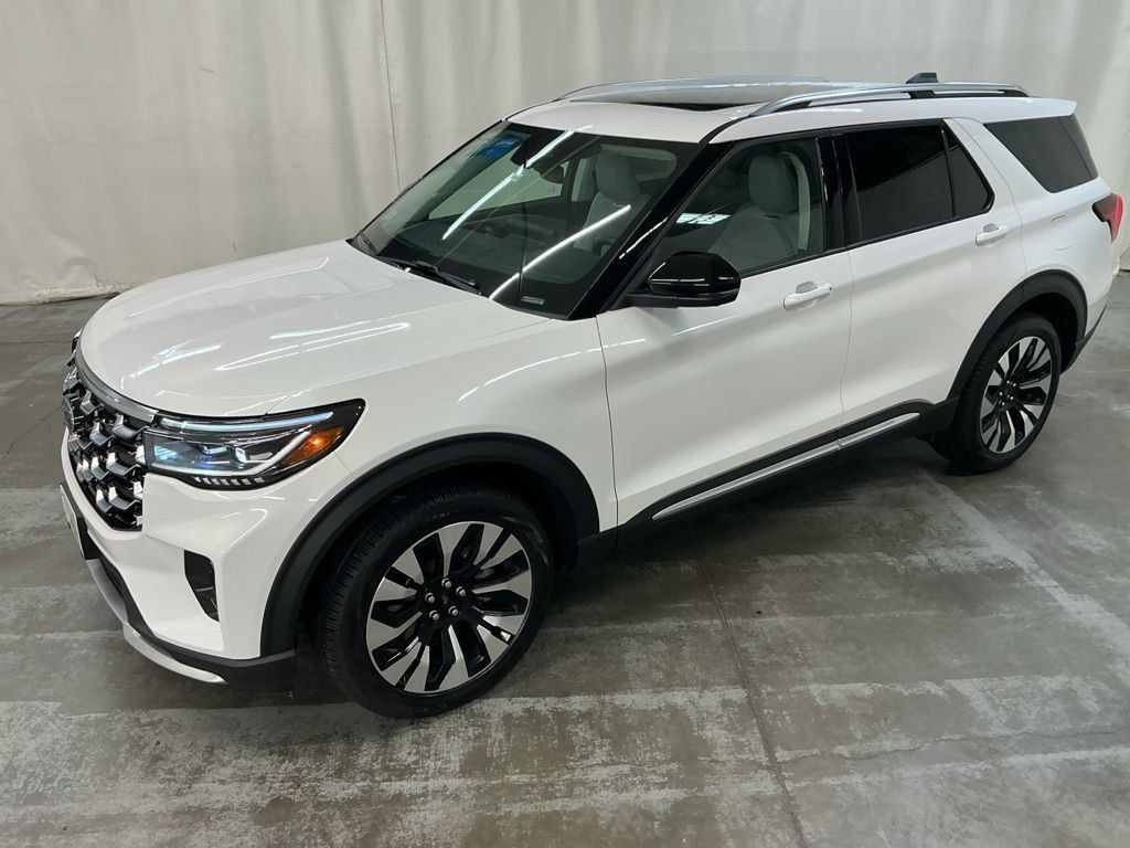 New 2026 Ford Explorer Platinum w/ LUX Leather Package AWD/4WD image 4