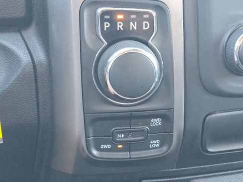 Used 2024 RAM 1500 Classic SLT AWD/4WD image 19