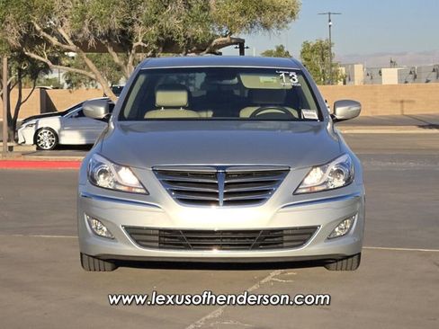 Used 2013 Hyundai Genesis 3.8 image 8