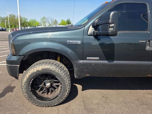 Used 2006 Ford F250 XLT AWD/4WD image 13