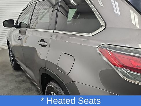 Used 2016 Toyota Highlander XLE FWD image 6