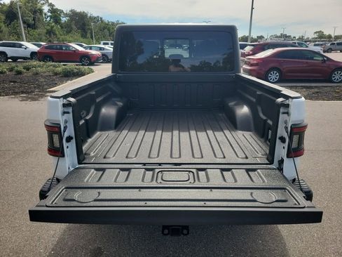 Used 2020 Jeep Gladiator Rubicon w/ Trailer Tow Package image 14