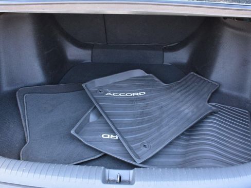 Used 2024 Honda Accord EX image 17