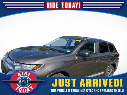 Used 2017 Mitsubishi Outlander ES
