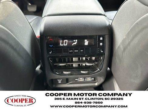 Used 2021 Jeep Grand Cherokee L Limited image 23